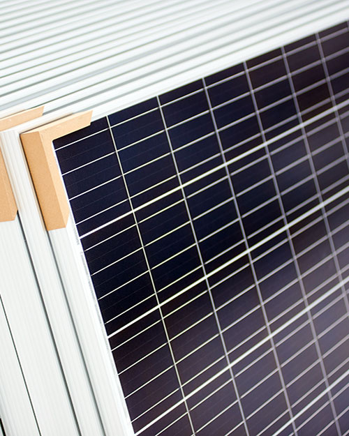 módulos fotovoltaicos apilados