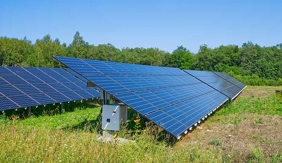 inversor fotovoltaico en una planta solar