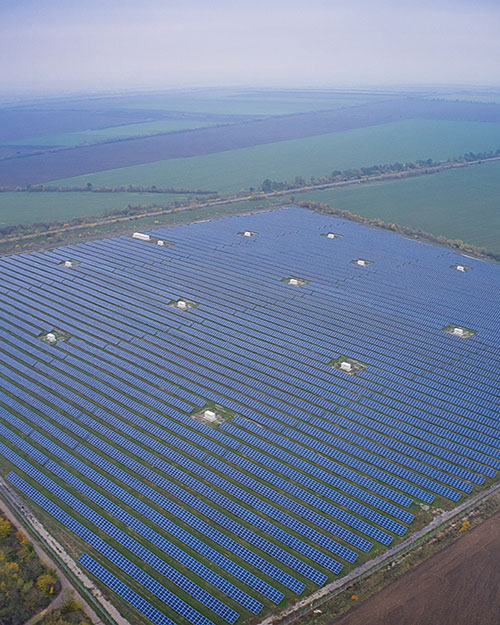 vista aerea de una planta solar